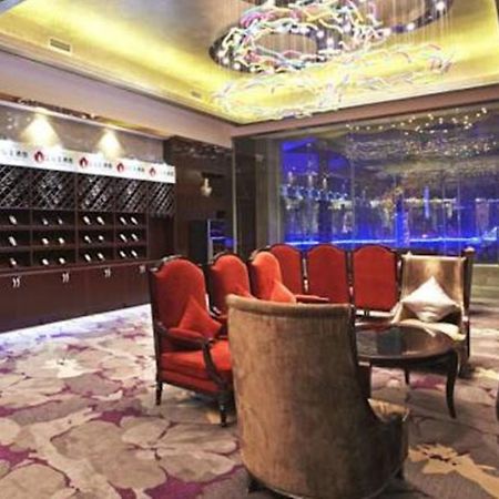 Eurasia Convention International Hotel Wuhan Exterior photo
