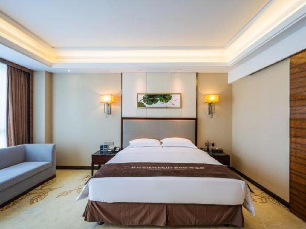 Eurasia Convention International Hotel Wuhan Exterior photo